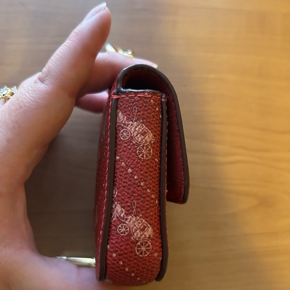 Coach Multi Attachments Red Horse & Carriage Charm Snap Case - Picture 3 of 7